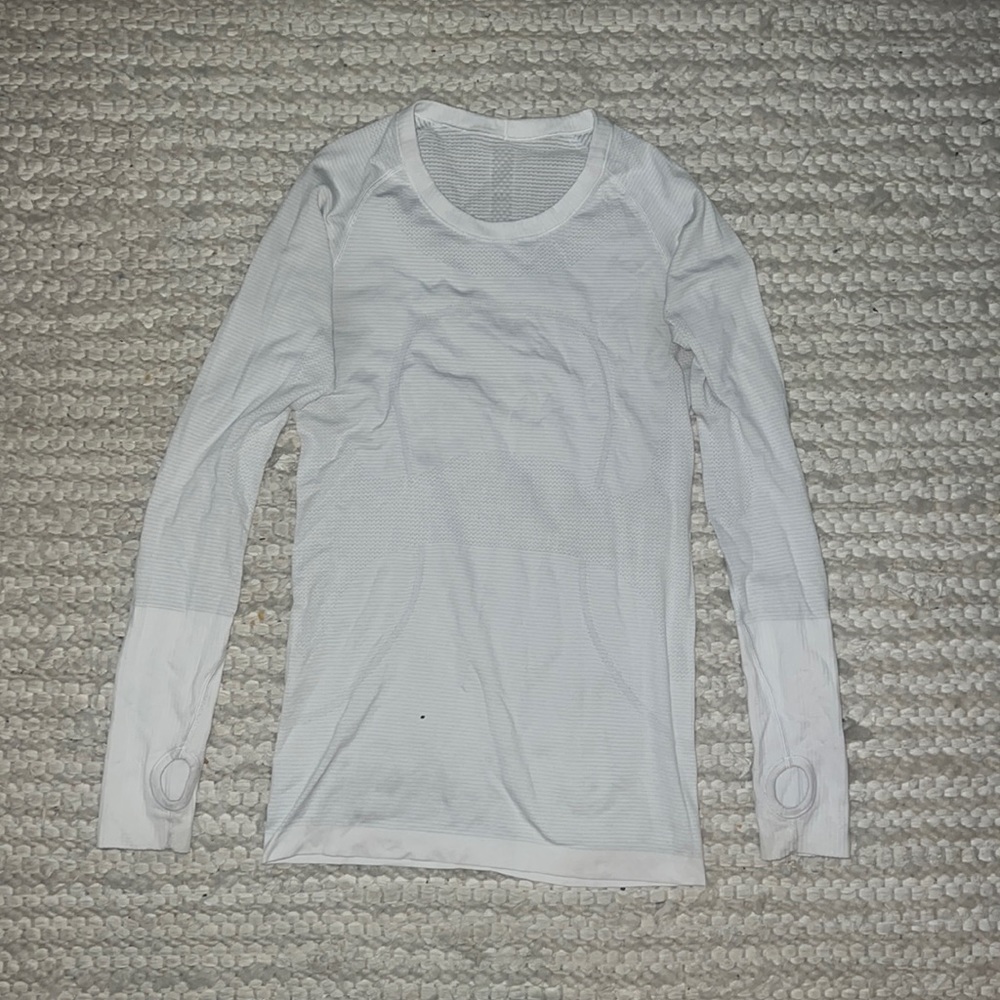 Lululemon Swiftly Tech Long Sleeve